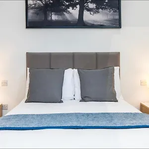 Simple London