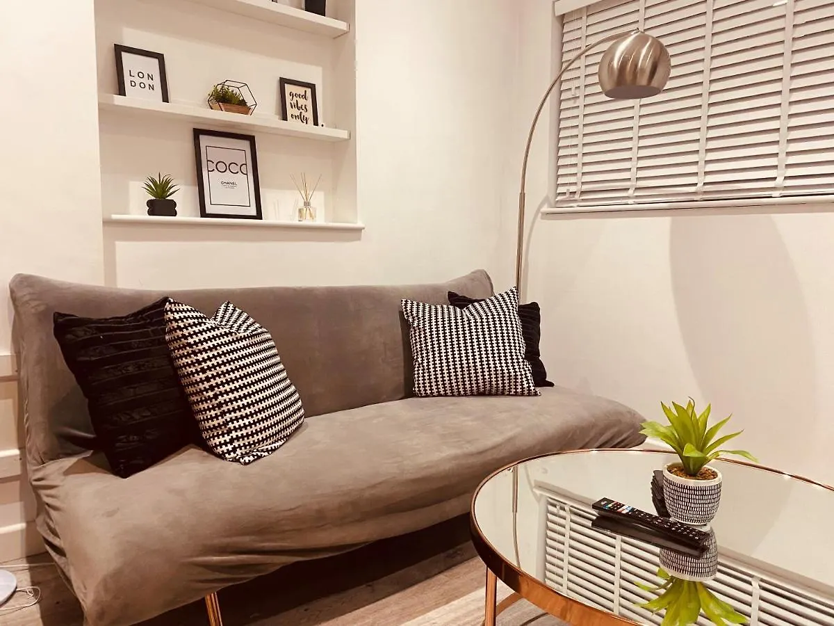 Apartment Ferienwohnung Modern 1 Bed Flat In The Heart Of Hackney London